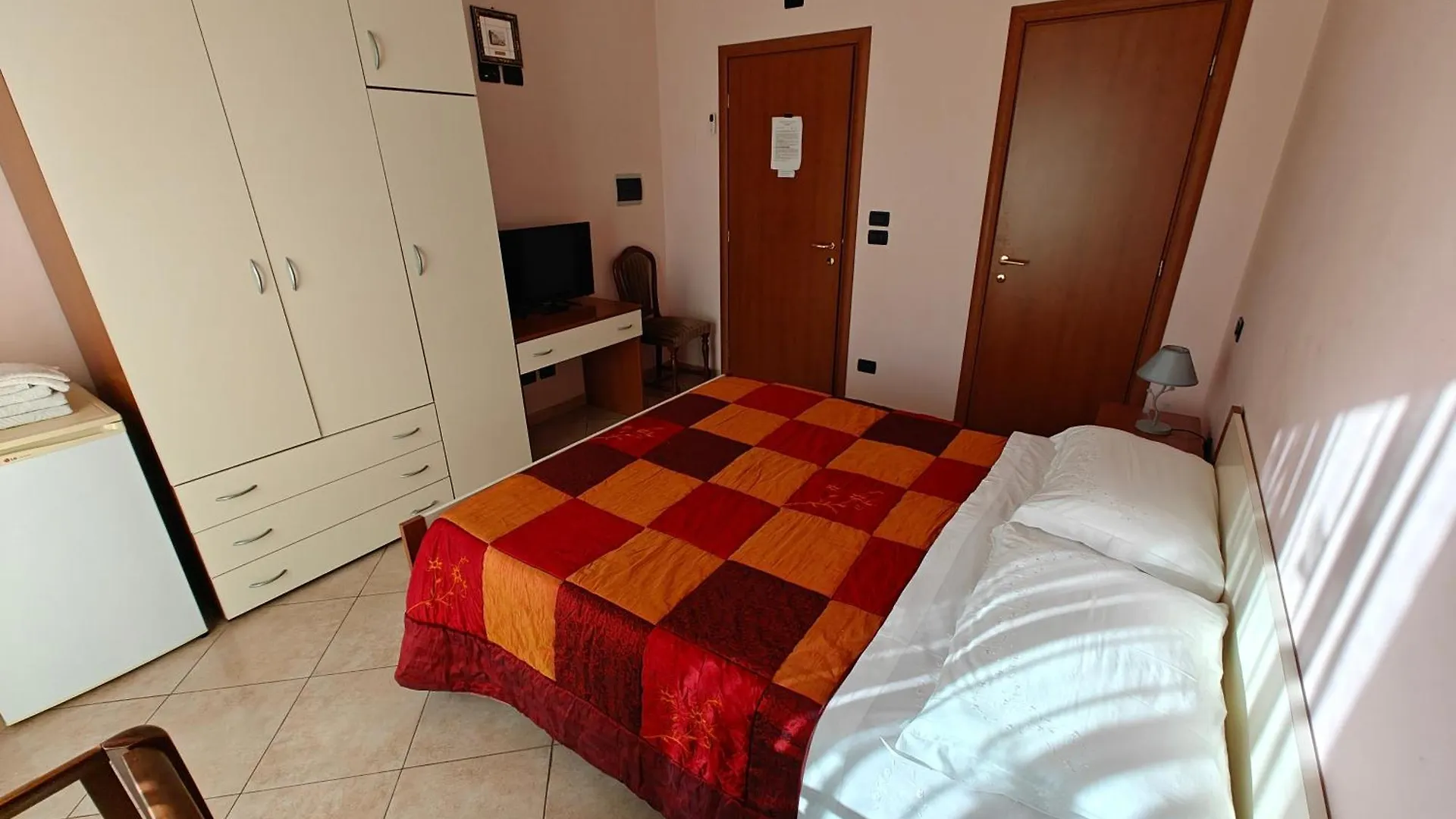 *** Bed & Breakfast Villa Miriam Reggio Calabria Italia