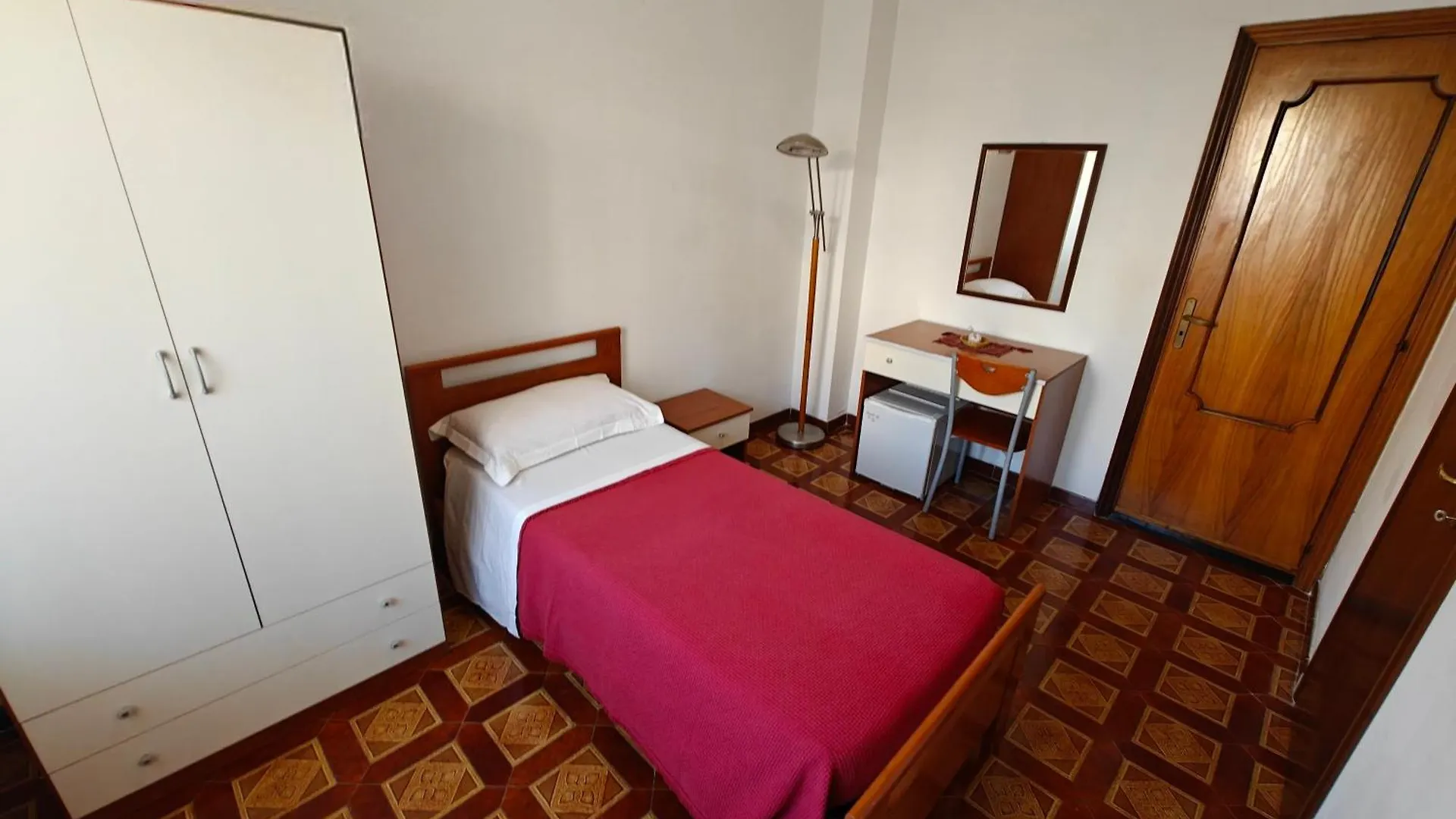 Villa Miriam Reggio Calabria 3*,  Italia